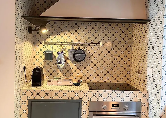 A Due Passi Dal Mare